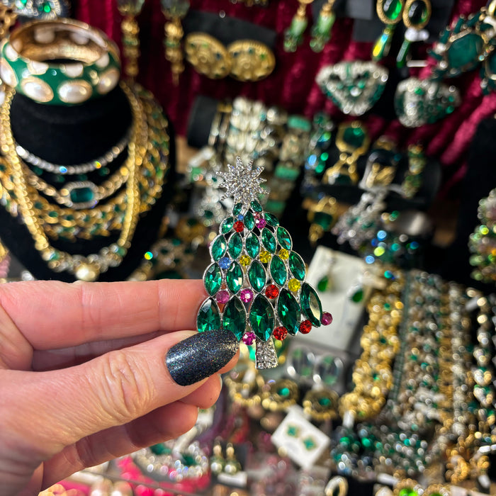Green Christmas tree brooch with star