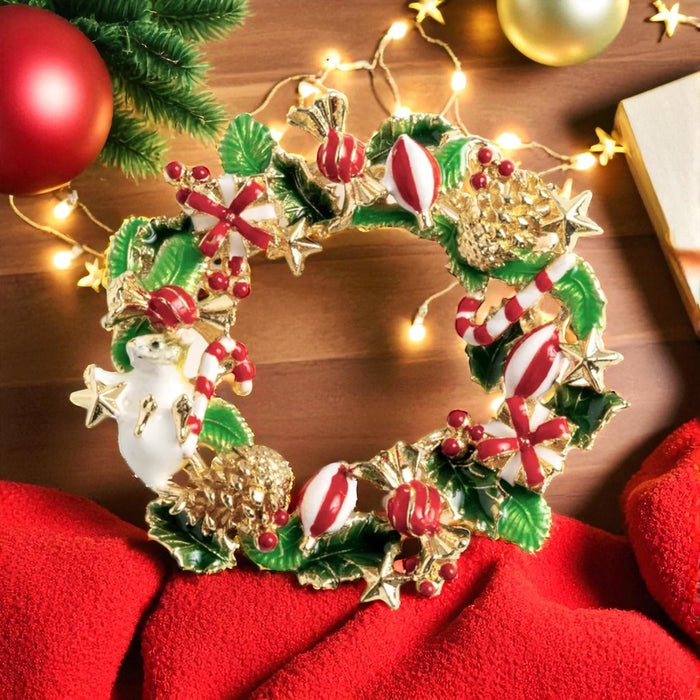 Christmas Wreath brooch by Bill Skinner