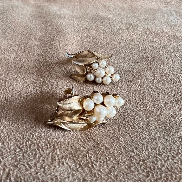 Trifari Leafy Pearl Vintage Clip on Earrings