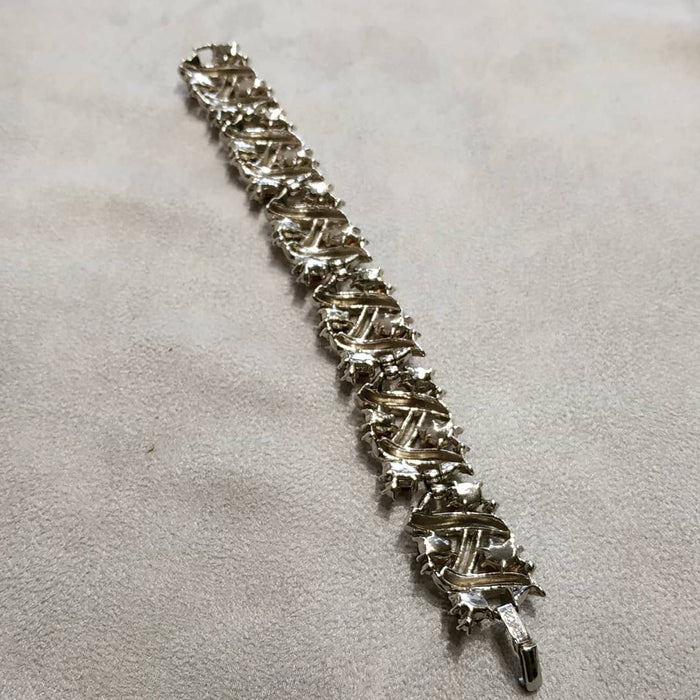 Trifari Red cabuchon Vintage Bracelet - The Hirst Collection