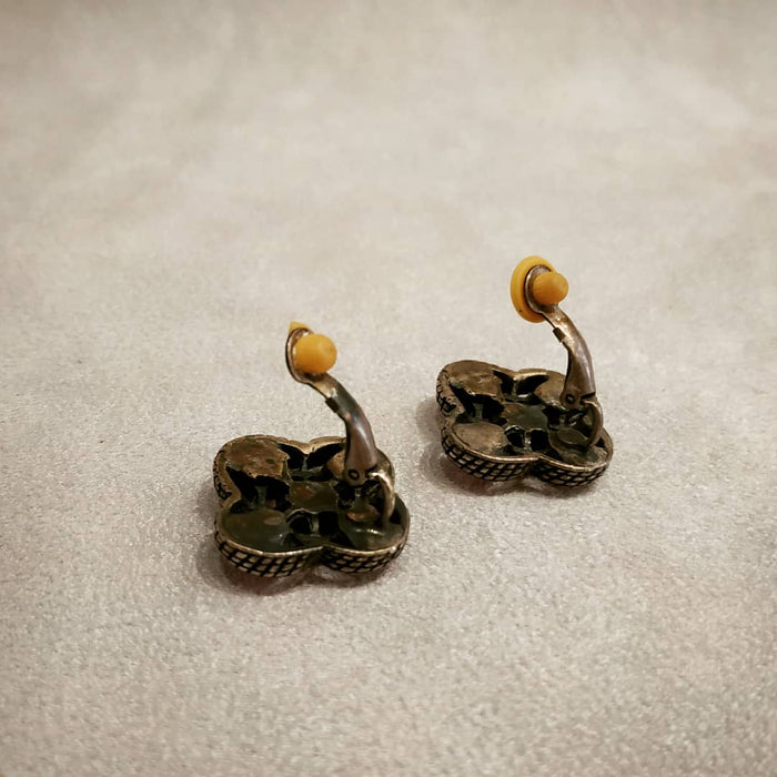 Quatrefoil Pink Silver Clip On Earrings by Askew London - The Hirst Collection