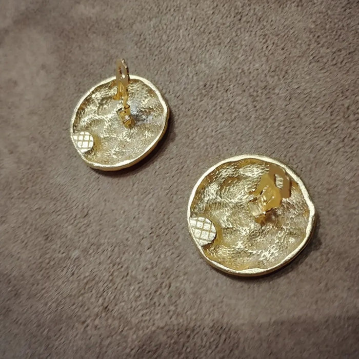 Vintage Golden Chequered Round Clip on Earrings