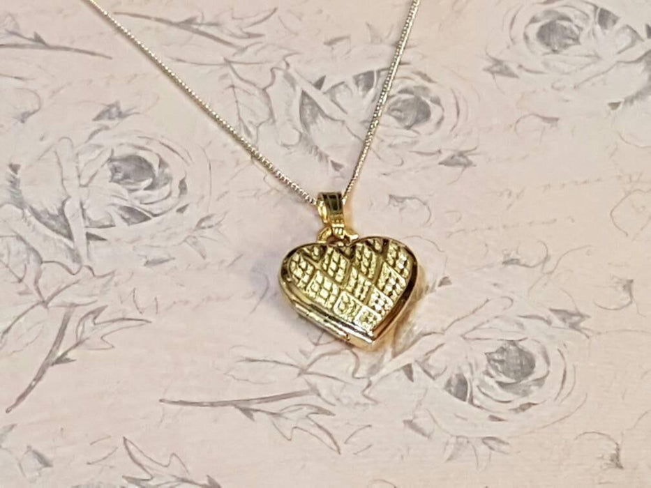 Vintage Gold Locket Heart Gold Plated - The Hirst Collection