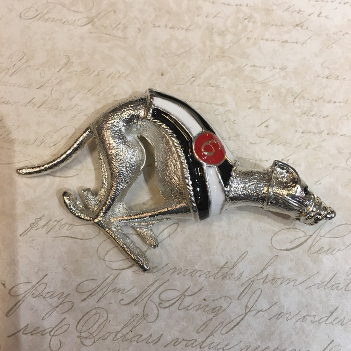 Racing Greyhound brooches Silver metal 1-6 - The Hirst Collection