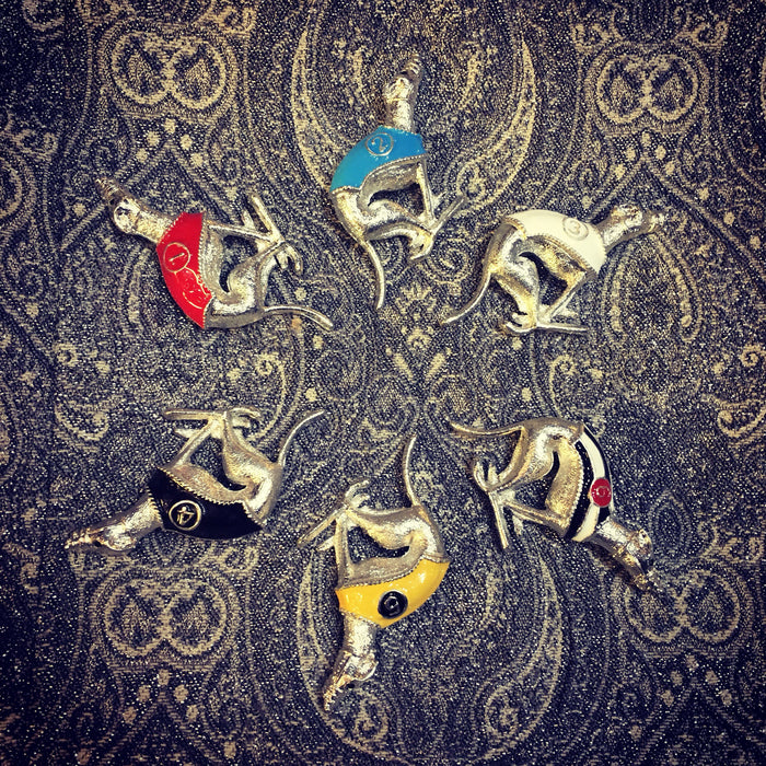Racing Greyhound brooches Silver metal 1-6 - The Hirst Collection