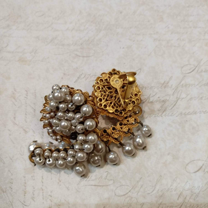 Miriam haskell vintage cluster pearl clip on earrings - The Hirst Collection