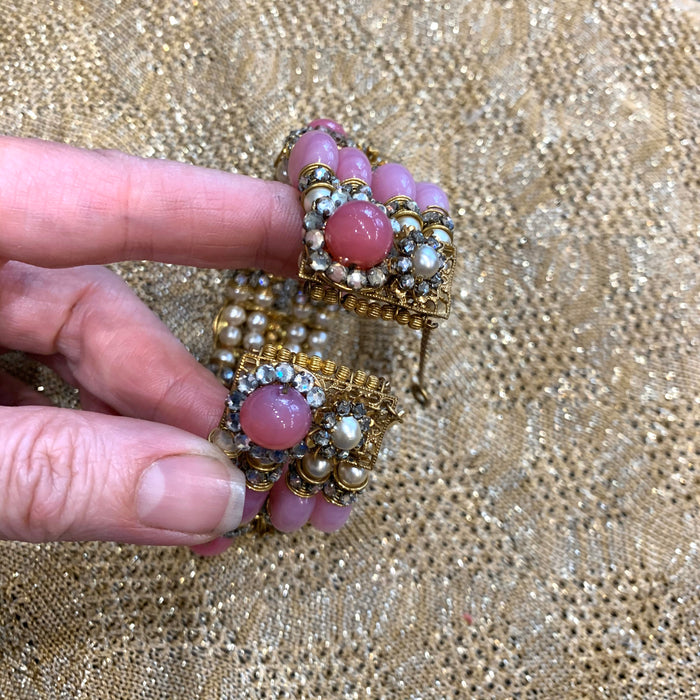 Miriam Haskell Pink pearl Bracelet - The Hirst Collection