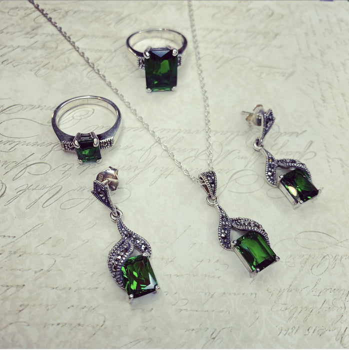 Art Deco Pendant Necklace Emerald Green Crystal Silver Vintage Wedding Bridal Bridesmaid - The Hirst Collection