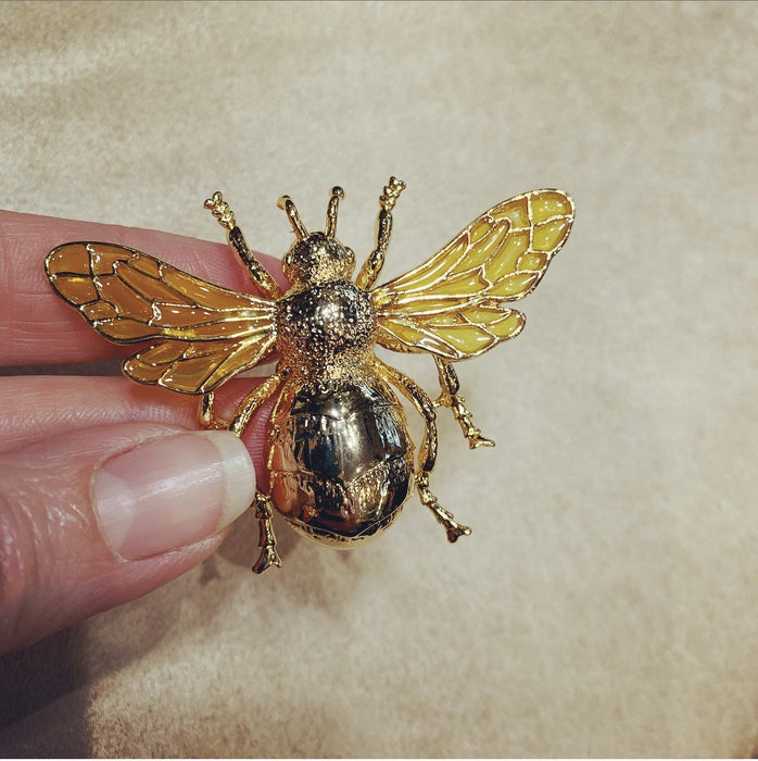 Queen Bee Large brooch Bill Skinner Gold plated - The Hirst Collection