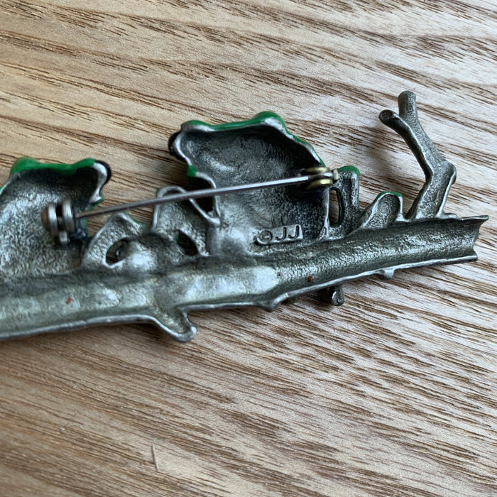 Tree Frogs on a log brooch by JJ in pewter - The Hirst Collection