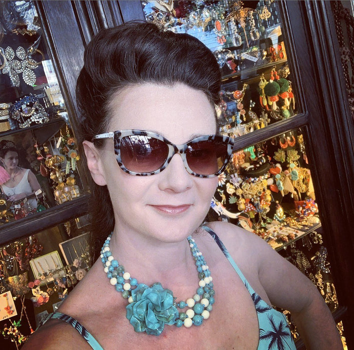 Turquoise Acrylic Flower Necklace - The Hirst Collection