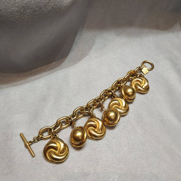 Ann Klein golden charm bracelet vintage - The Hirst Collection