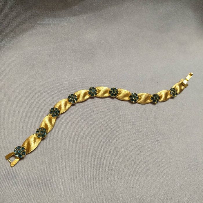 Trifari vintage sapphire blue crystal flower bracelet gold plated - The Hirst Collection