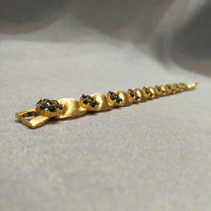 Trifari vintage sapphire blue crystal flower bracelet gold plated - The Hirst Collection