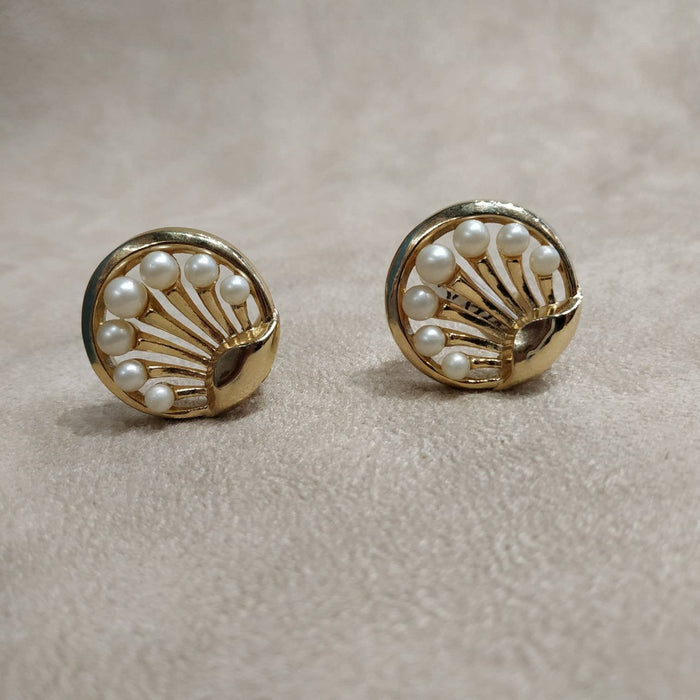 Trifari Vintage Pearl Earrings Clip On  Gold - The Hirst Collection