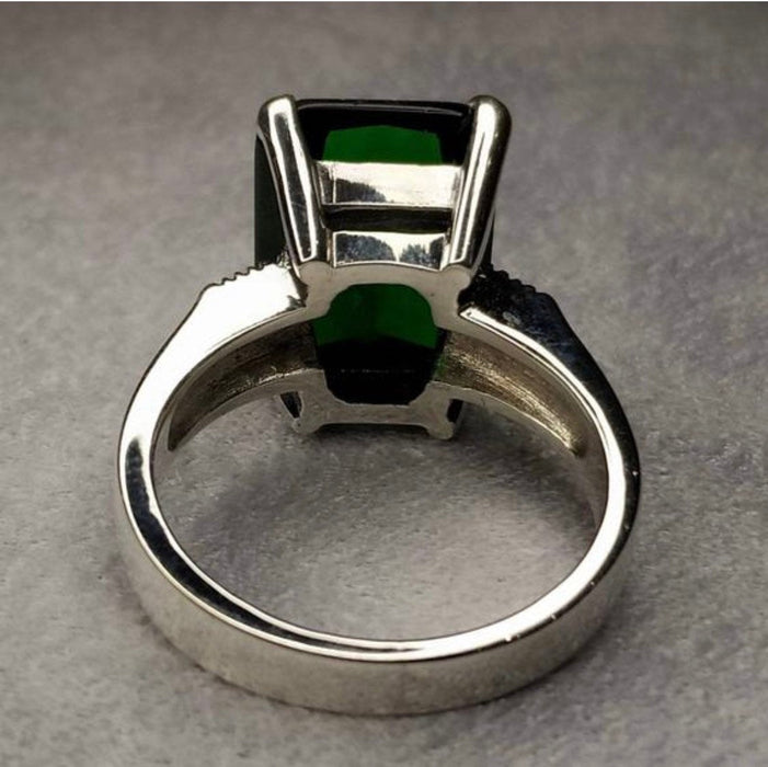 The Duchess Solitaire Emerald Green Ring - The Hirst Collection