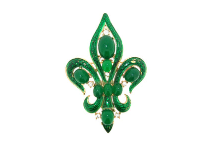 Vintage Trifari Brooch Fleur De Lis L’Orient Collection 1968 Jade Glass - The Hirst Collection