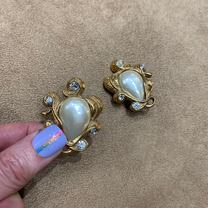 Guy Laroche Baroque pearl glass earrings - The Hirst Collection