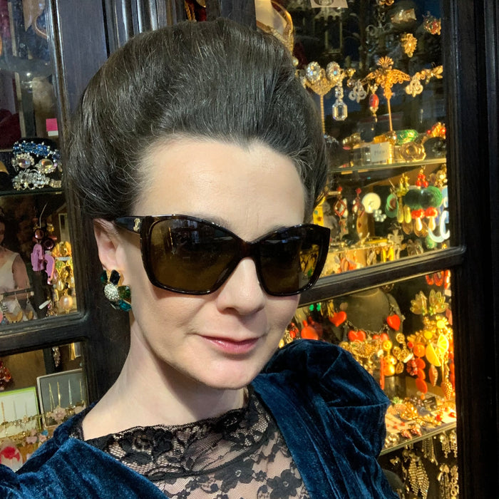 Ciner large green clip on earrings - The Hirst Collection