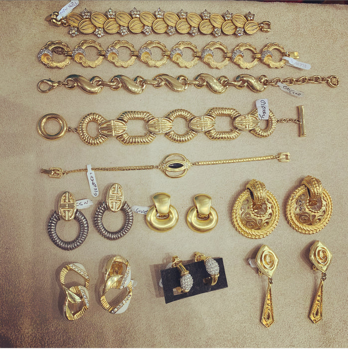 Givenchy chain white and gold earrings