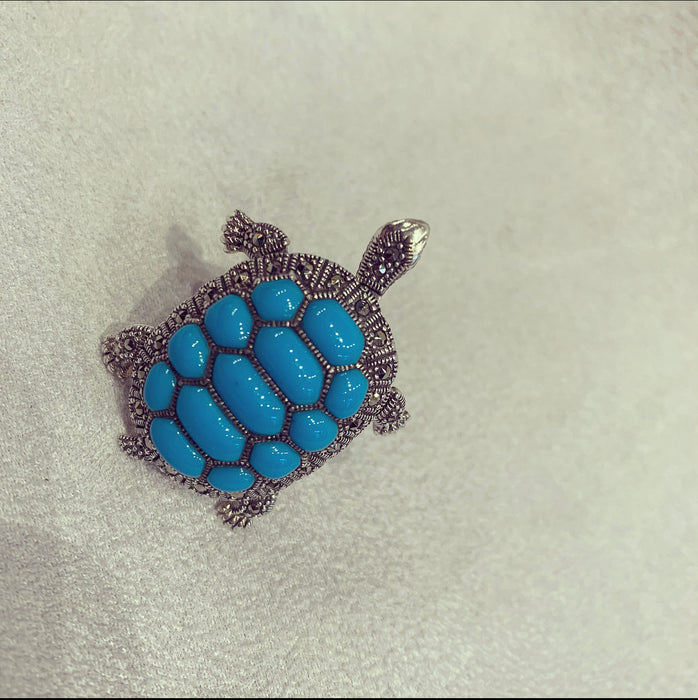 Turquoise silver tortoise ring - The Hirst Collection