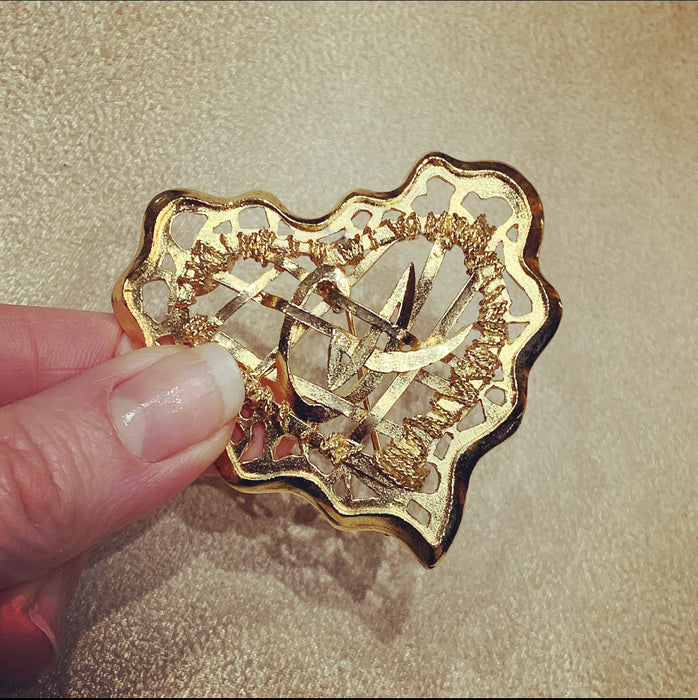 Vintage Lacroix gold heart brooch - The Hirst Collection