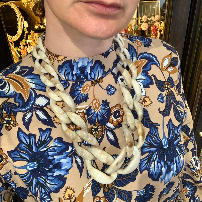 Cream Khaki Acrylic chain necklace - The Hirst Collection