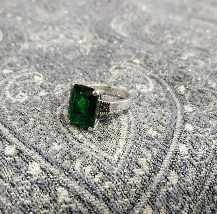 The Duchess Solitaire Emerald Green Ring - The Hirst Collection