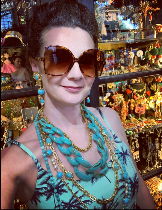 Dior Long gold sautoir chain with Glass Turquoise and Pearl - The Hirst Collection