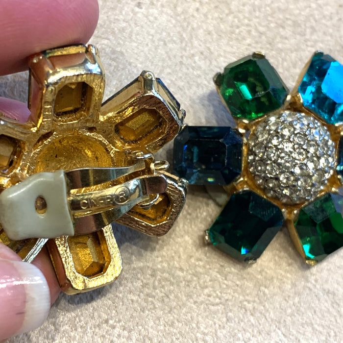 Ciner large green clip on earrings - The Hirst Collection