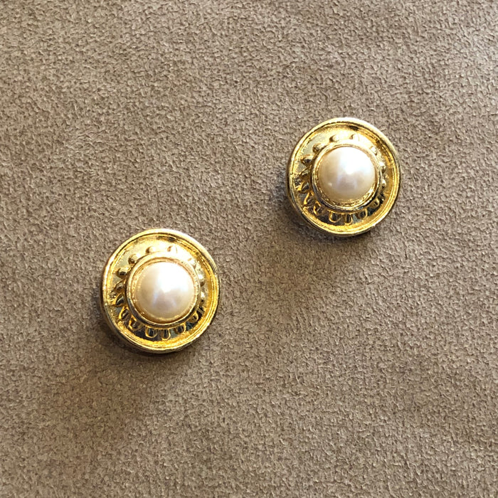 Vintage Gold Round Pearl Earrings Clip On