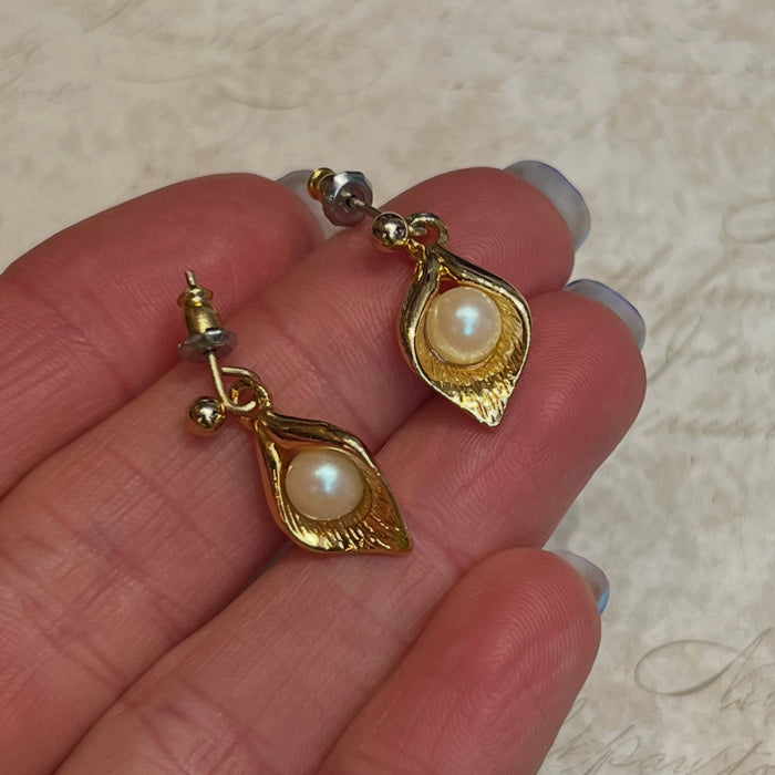 Vintage Gold Plated and Pearl Drop Earrings Pierced Cala Lily