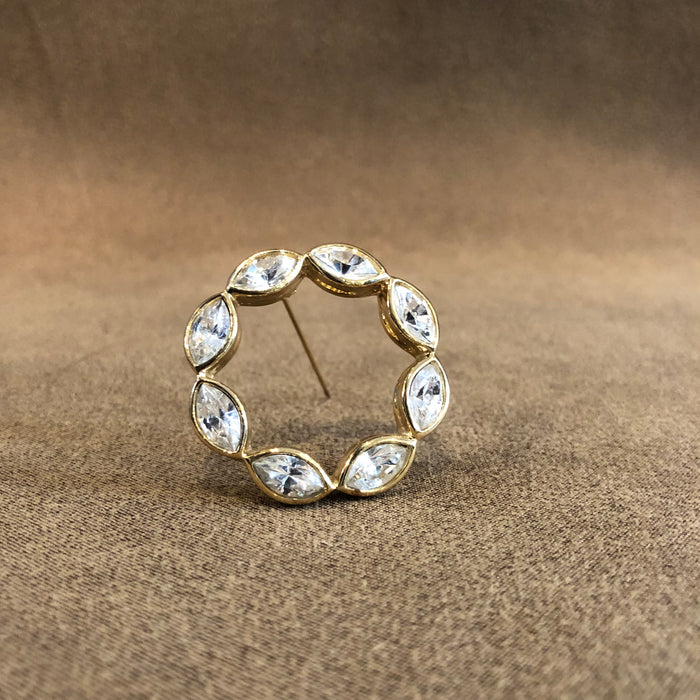 Vintage Clear Crystal Gold Round wreath Brooch