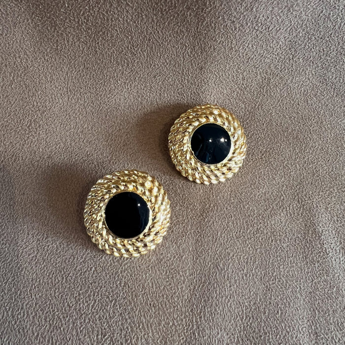 Vintage Black Gold Round Clip On Earrings