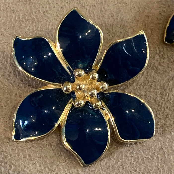 Vintage Navy Blue Flower earrings