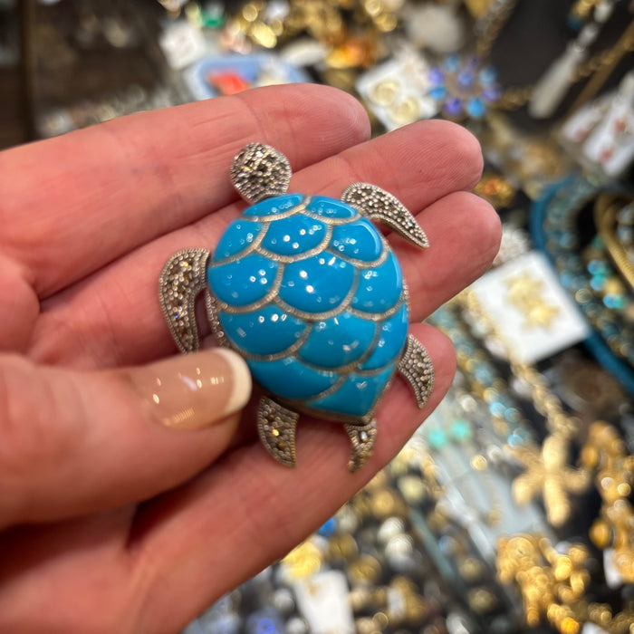 Mother of Pearl Turtle Brooch silver Marcasite