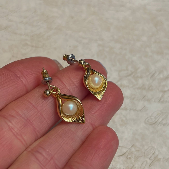 Vintage Gold Plated and Pearl Drop Earrings Pierced Cala Lily