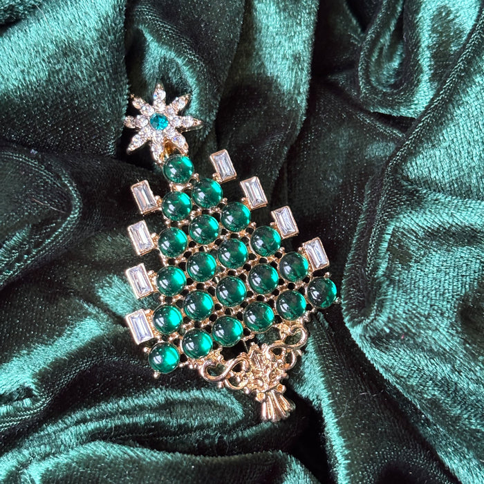Green Christmas tree brooch with candles