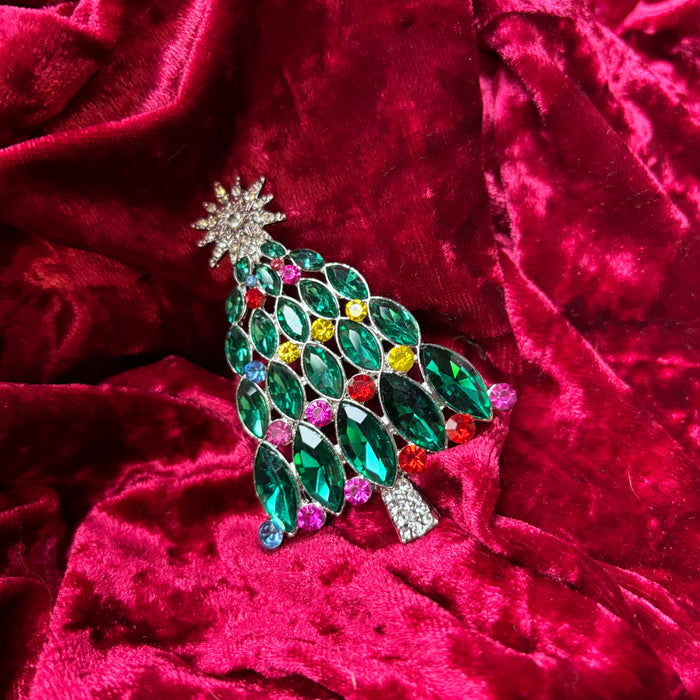 Green Christmas tree brooch with star
