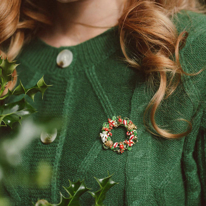 Christmas Wreath brooch by Bill Skinner