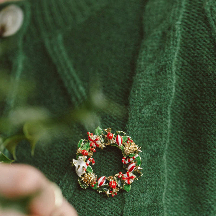 Christmas Wreath brooch by Bill Skinner