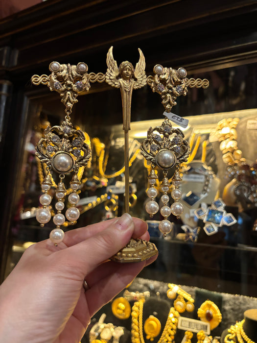 Large pearl chandelier earrings by Gianni Di Liguro.