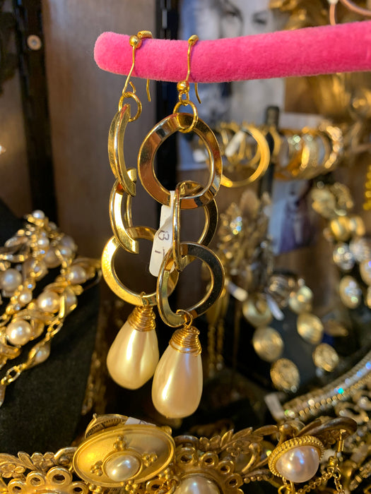 Reserved: Chain pearl hoop earrings
