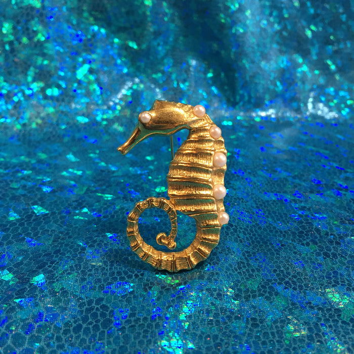 Seahorse gold Pearl Brooch