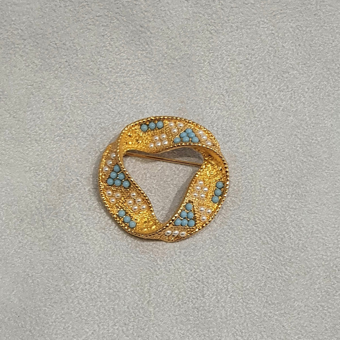 Vintage turquoise and pearl ribbon circle brooch