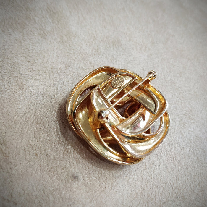 Swirly Fluid design Golden Vintage Brooch by Grosse Germany 1973 - The Hirst Collection