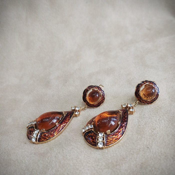 Trifari Brown drop earrings L’Orient Collection 1960s - The Hirst Collection