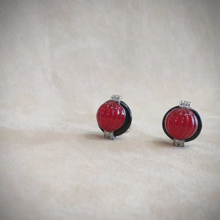 KJL Red Black Vintage Clip on Earrings by Kenneth Jay Lane - The Hirst Collection