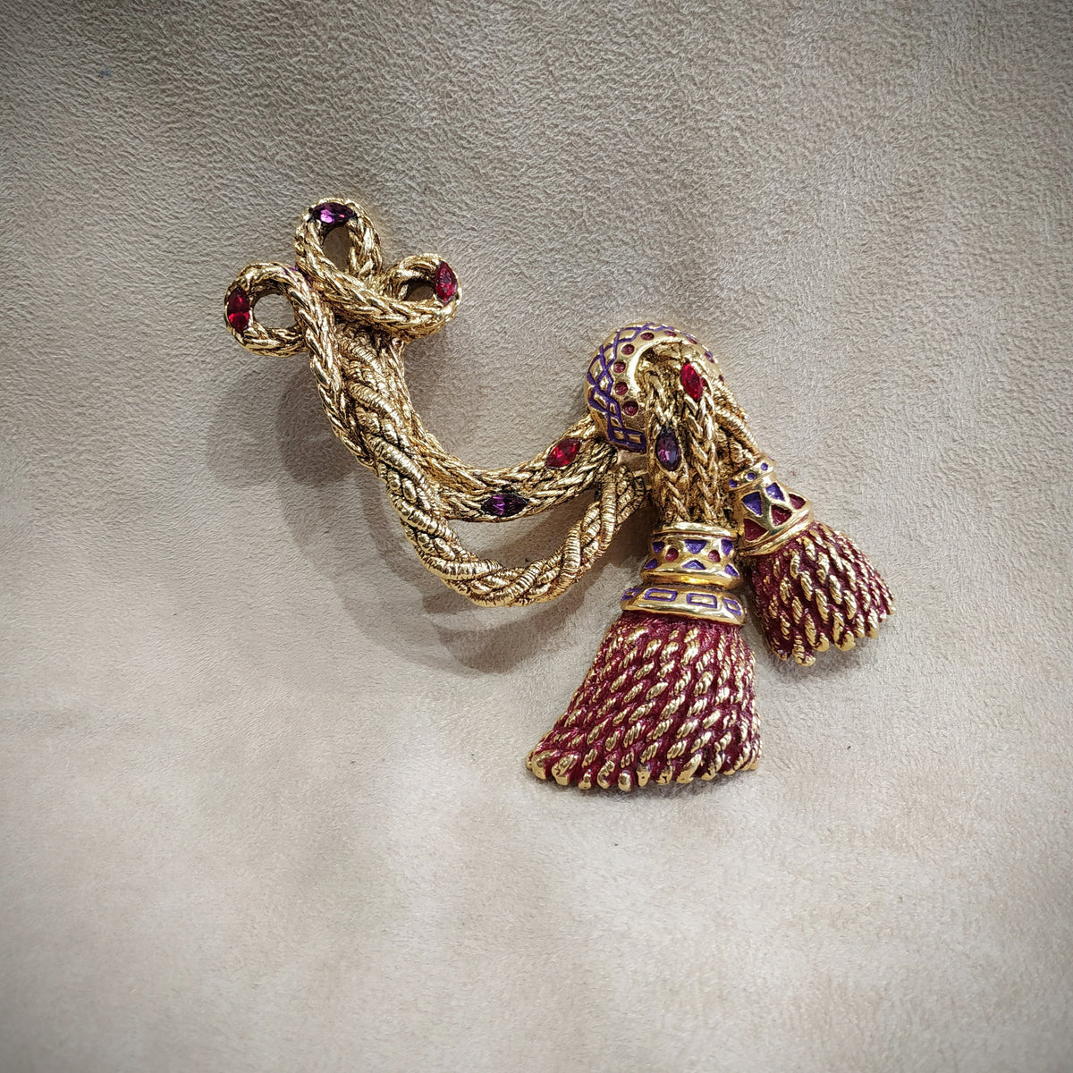 Broche Vintage Signée F. Volle Paris - Motif Corde Et Serpent En Métal Doré Et Strass - Excellent état