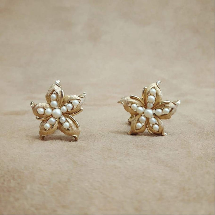 Trifari Vintage Star Pearl Earrings Clip On - The Hirst Collection